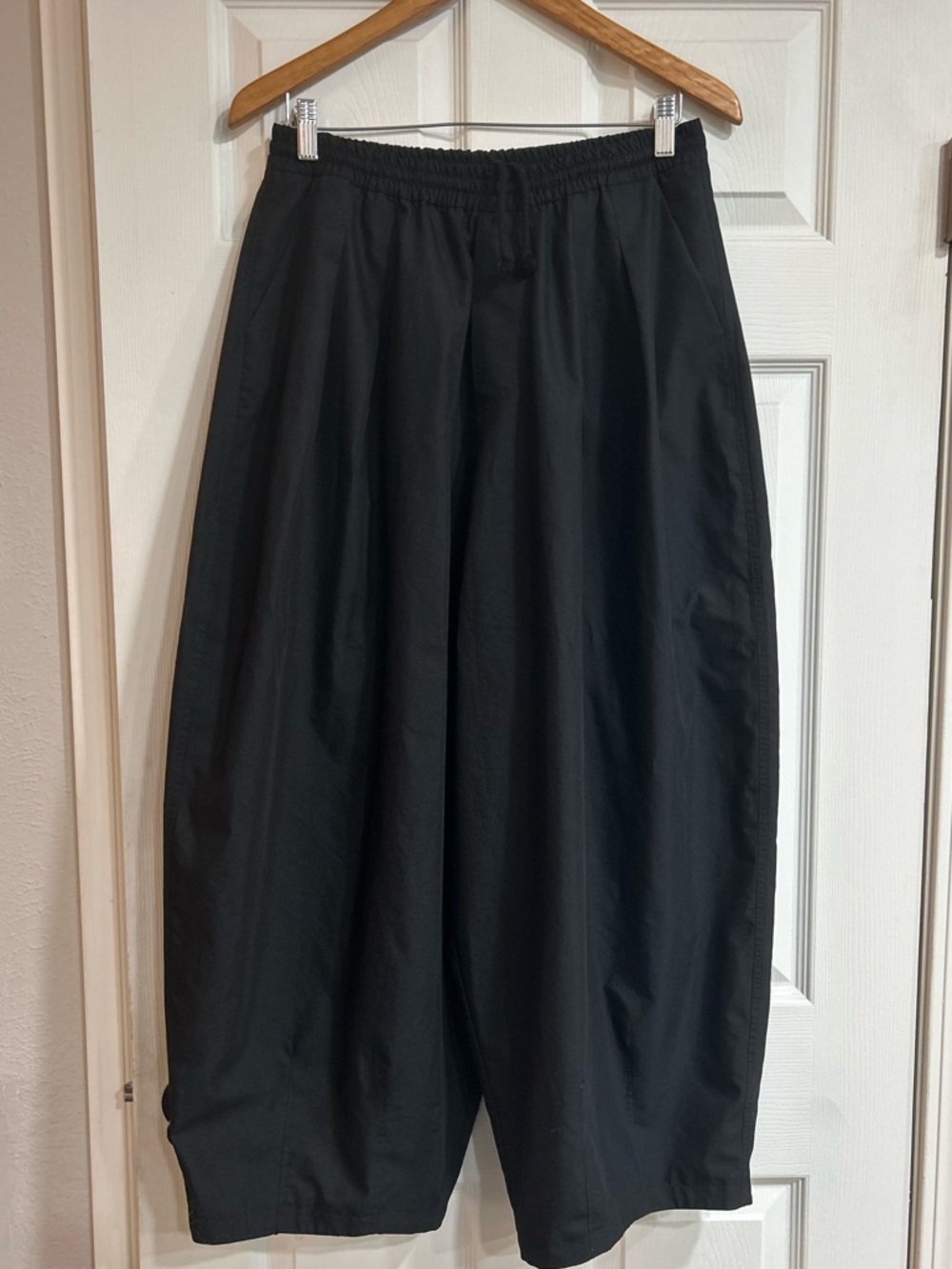 Collusion Black Oversized Barrel Pants Pull On Small